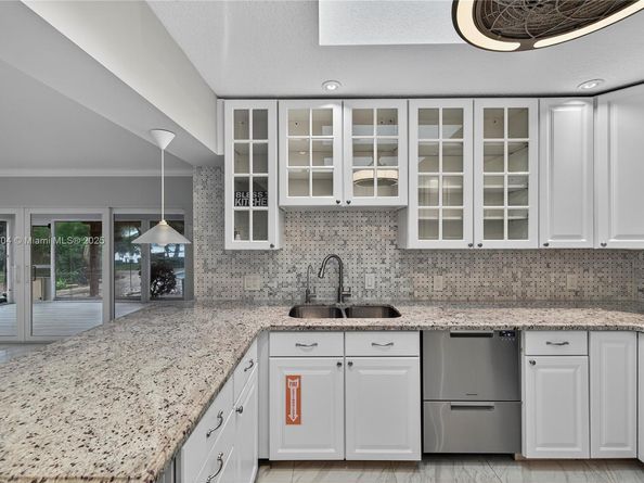 2801 Coral Shores Dr, Fort Lauderdale FL 33306