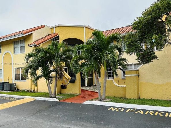 15675 SW 74th Cir Dr 6, Miami FL 33193