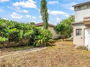 2100 SW 25th St, Miami FL 33133