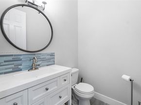 5646 NW 109th Ln, Coral Springs FL 33076