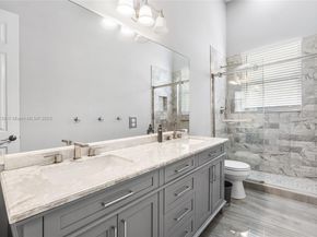 5646 NW 109th Ln, Coral Springs FL 33076