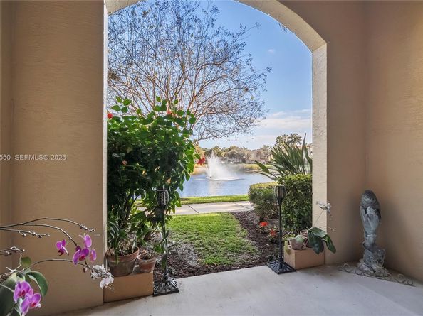 4870 Bonsai Cir 106, Palm Beach Gardens FL 33418