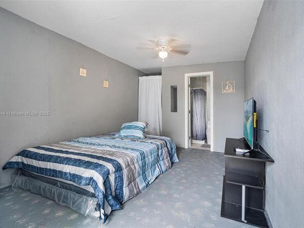 6971 SW 24th St, Miramar FL 33023