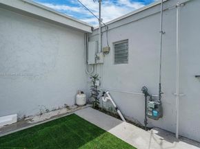 6971 SW 24th St, Miramar FL 33023