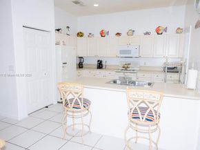 1735 NW 77th Ave, Pembroke Pines FL 33024