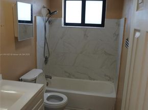 7140 NW 24th St, Sunrise FL 33313