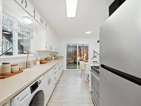 453 N Rengstorff Avenue 19, Mountain View CA 94043