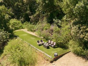 220 Robin Road, Hillsborough CA 94010