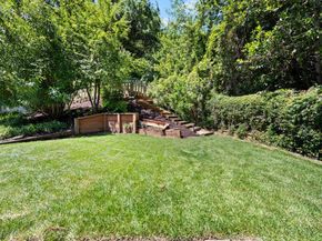 220 Robin Road, Hillsborough CA 94010