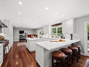 220 Robin Road, Hillsborough CA 94010