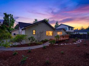 292 Apricot Lane, Mountain View CA 94040