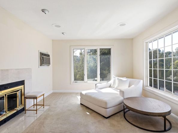 1035 Macadamia Drive, Hillsborough CA 94010