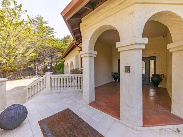 1035 Macadamia Drive, Hillsborough CA 94010