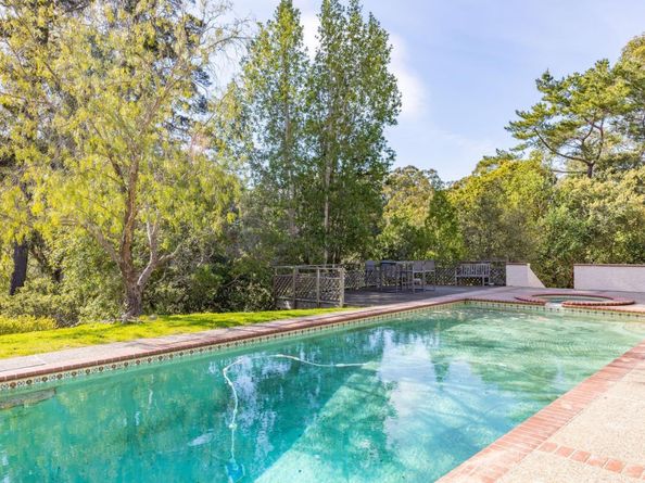 1035 Macadamia Drive, Hillsborough CA 94010