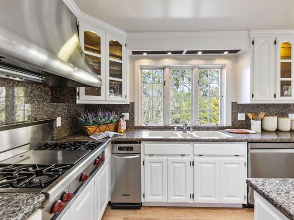 1035 Macadamia Drive, Hillsborough CA 94010