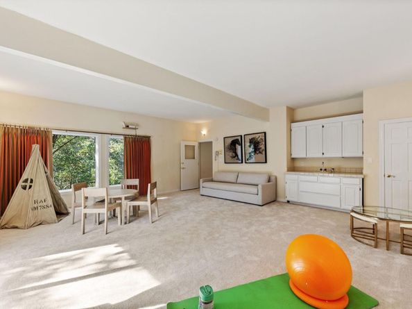 1035 Macadamia Drive, Hillsborough CA 94010