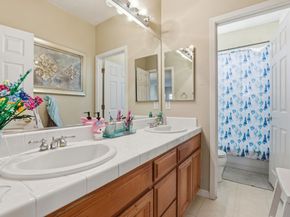 946 Martiri Court, Gilroy CA 95020