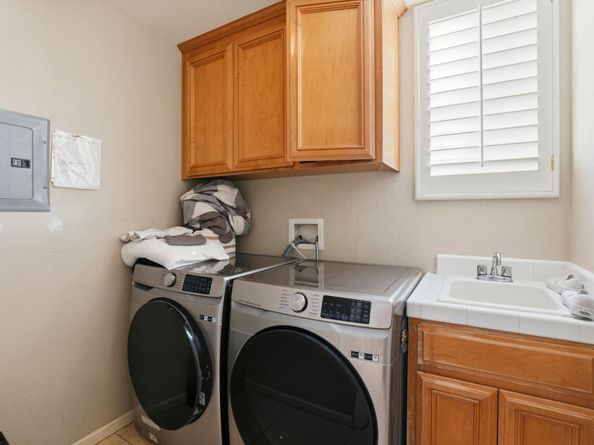 946 Martiri Court, Gilroy CA 95020