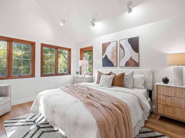 90 Walnut Avenue, Atherton CA 94027