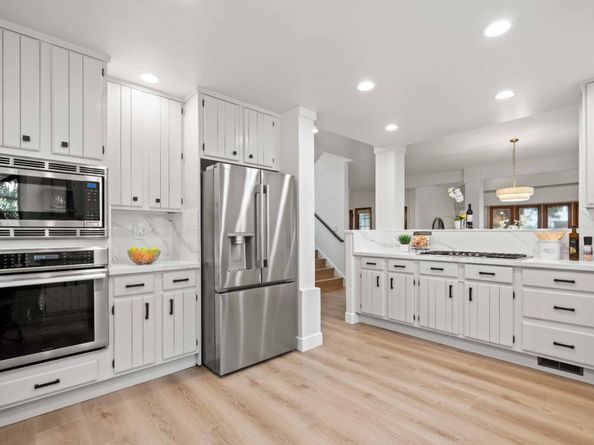 90 Walnut Avenue, Atherton CA 94027