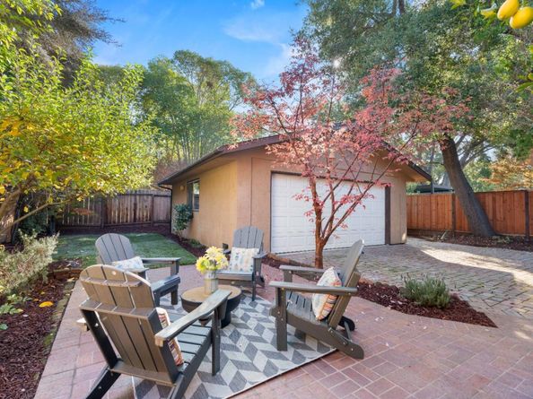 90 Walnut Avenue, Atherton CA 94027