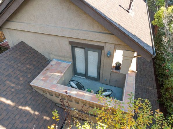 90 Walnut Avenue, Atherton CA 94027