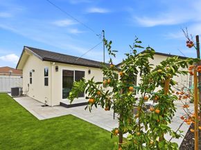 2121 Francis Avenue, Santa Clara CA 95051