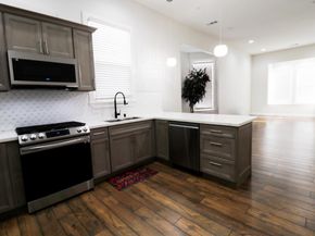 875 Wood Street, Oakland CA 94607