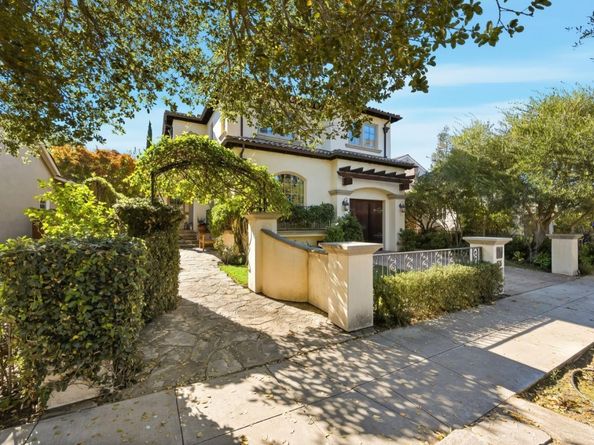 926 Rosewood Avenue, San Carlos CA 94070