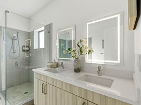914 woodside, Redwood City CA 94061