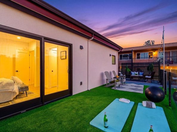 914 woodside, Redwood City CA 94061