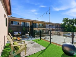 914 woodside, Redwood City CA 94061
