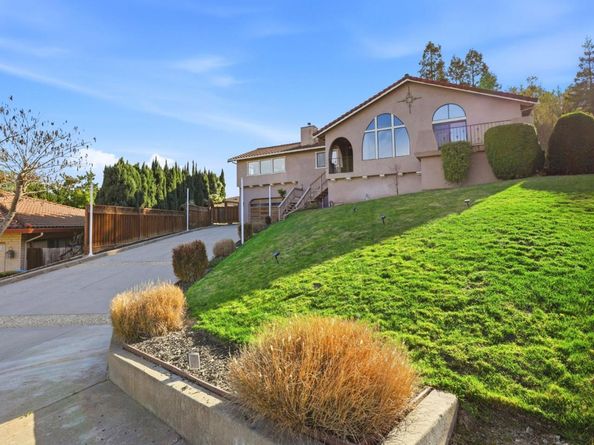 1610 Calabrese Way, Gilroy CA 95020