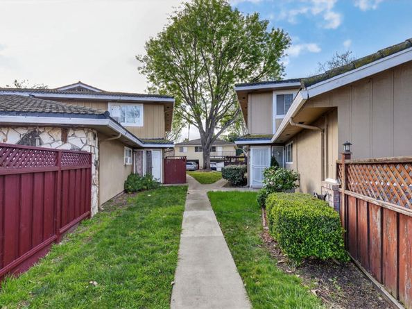 792 Warring 3, San Jose CA 95123