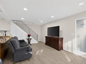 792 Warring 3, San Jose CA 95123