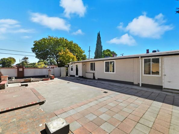 1199 Blazingwood Drive, Sunnyvale CA 94089