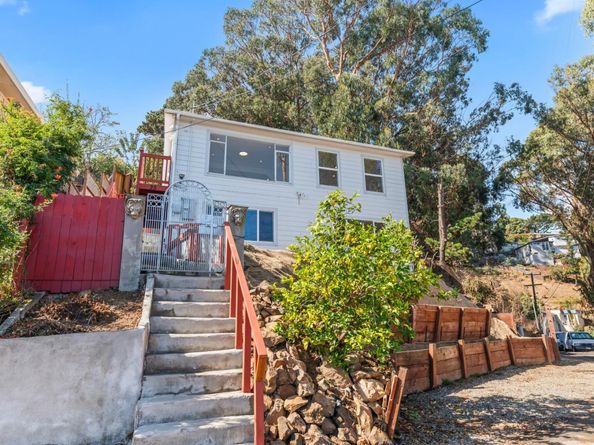 25 Gladys Avenue, Brisbane CA 94005