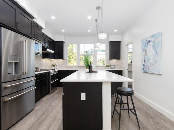 733 E Evelyn Avenue, Sunnyvale CA 94086