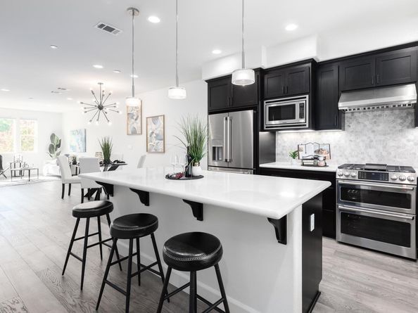 733 E Evelyn Avenue, Sunnyvale CA 94086