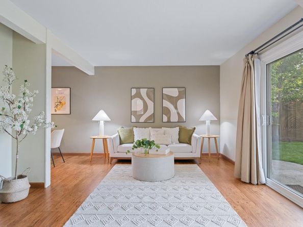 2524 W Middlefield Road, Mountain View CA 94043