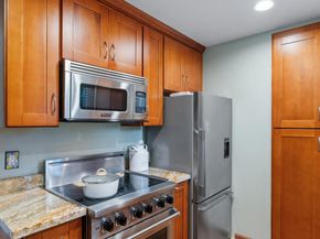 2524 W Middlefield Road, Mountain View CA 94043