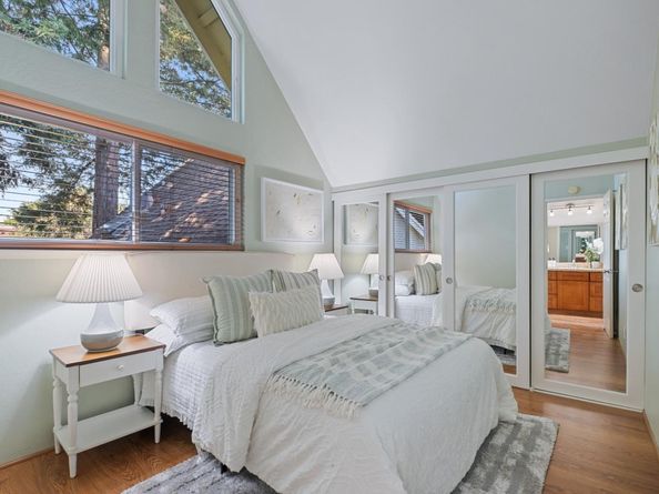 2524 W Middlefield Road, Mountain View CA 94043