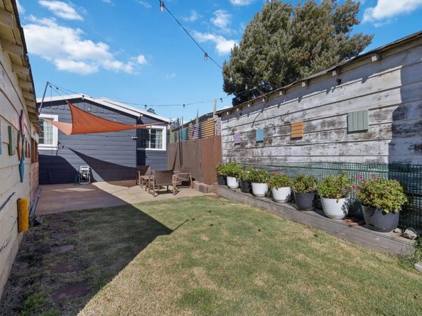 2830 69th Avenue, Oakland CA 94605