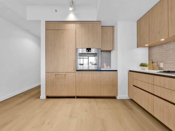 1000 3rd Street 902, San Francisco CA 94158