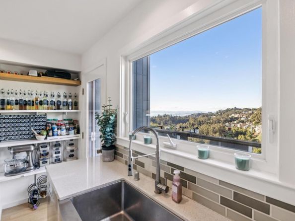 58 Villanova Drive, Oakland CA 94611