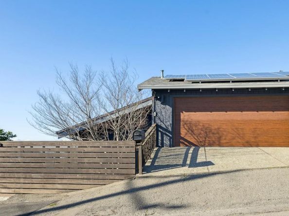 58 Villanova Drive, Oakland CA 94611
