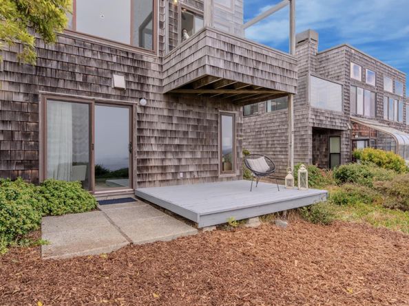 262 Beachview Avenue 5, Pacifica CA 94044