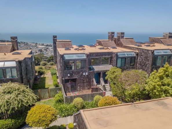 262 Beachview Avenue 5, Pacifica CA 94044