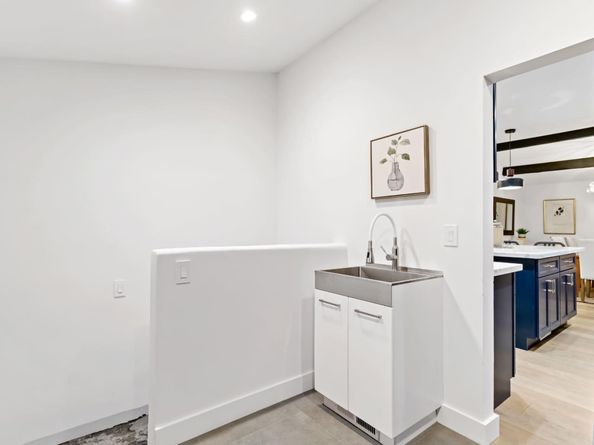2030 Sand Hill Road, Menlo Park CA 94025