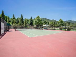 7466 Dunbar Court, Gilroy CA 95020